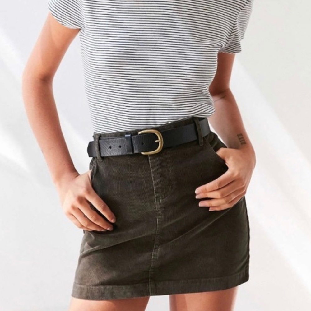 Nordstrom BDG green corduroy skirt size 6